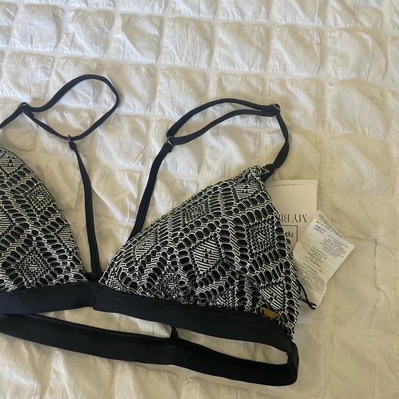Rip Curl Black and White Patterned Bralette - Picture 2 of 7